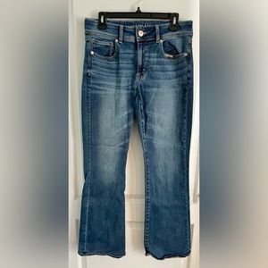 Women’s kick boot American eagle jeans size 8